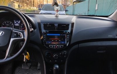 Hyundai Solaris II рестайлинг, 2013 год, 750 000 рублей, 1 фотография