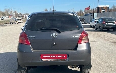 Toyota Yaris III рестайлинг, 2008 год, 590 000 рублей, 4 фотография