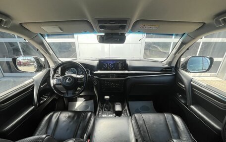 Lexus LX III, 2017 год, 6 950 000 рублей, 10 фотография