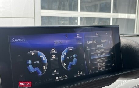 Lexus LX III, 2017 год, 6 950 000 рублей, 14 фотография