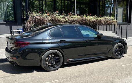 BMW 5 серия, 2018 год, 5 750 000 рублей, 2 фотография