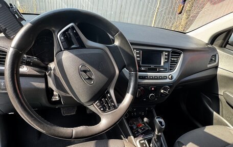 Hyundai Solaris II рестайлинг, 2017 год, 1 350 000 рублей, 6 фотография