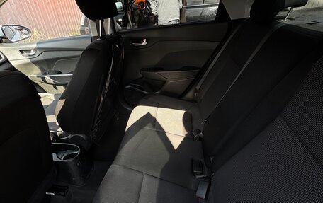 Hyundai Solaris II рестайлинг, 2017 год, 1 350 000 рублей, 8 фотография