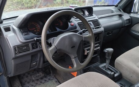 Mitsubishi Pajero III рестайлинг, 1995 год, 390 000 рублей, 8 фотография