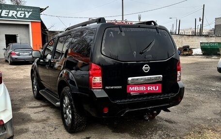 Nissan Pathfinder, 2011 год, 1 650 000 рублей, 3 фотография