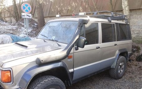 Isuzu Trooper I, 1987 год, 379 900 рублей, 2 фотография