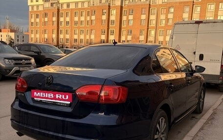 Volkswagen Jetta VI, 2014 год, 950 000 рублей, 2 фотография