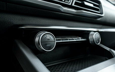 Geely Coolray I, 2022 год, 1 880 000 рублей, 19 фотография