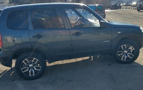 Chevrolet Niva I рестайлинг, 2015 год, 670 000 рублей, 6 фотография