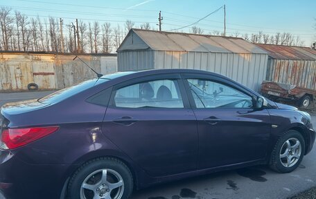 Hyundai Solaris II рестайлинг, 2011 год, 690 000 рублей, 4 фотография