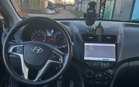 Hyundai Solaris II рестайлинг, 2011 год, 690 000 рублей, 15 фотография