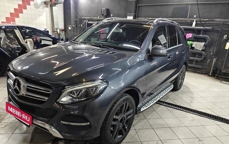 Mercedes-Benz GLE, 2015 год, 3 600 000 рублей, 3 фотография