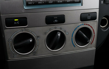 Toyota Corolla Verso I, 2006 год, 950 000 рублей, 16 фотография