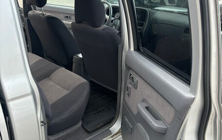 Nissan NP300, 2012 год, 1 950 000 рублей, 7 фотография