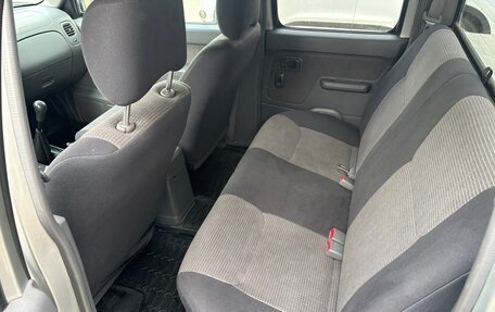 Nissan NP300, 2012 год, 1 950 000 рублей, 5 фотография