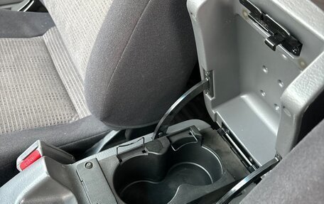 Nissan NP300, 2012 год, 1 950 000 рублей, 13 фотография