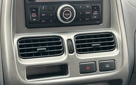 Nissan NP300, 2012 год, 1 950 000 рублей, 17 фотография