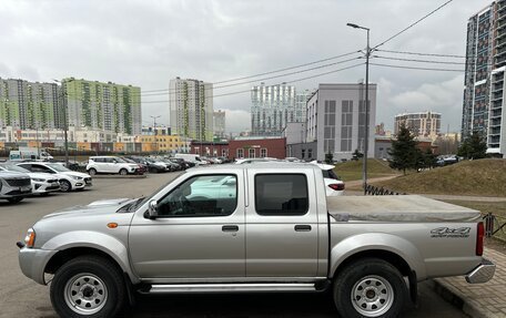 Nissan NP300, 2012 год, 1 950 000 рублей, 25 фотография