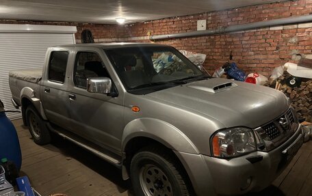 Nissan NP300, 2012 год, 1 950 000 рублей, 39 фотография