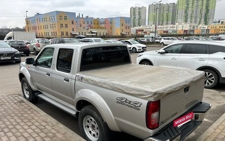 Nissan NP300, 2012 год, 1 950 000 рублей, 26 фотография