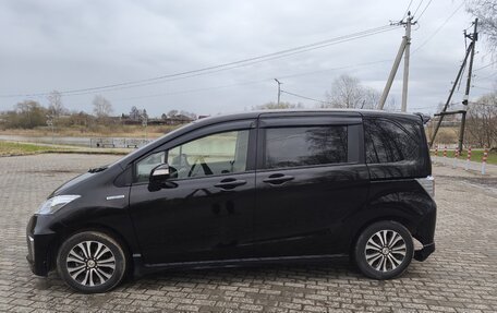 Honda Freed I, 2014 год, 1 190 000 рублей, 2 фотография