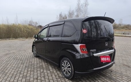 Honda Freed I, 2014 год, 1 190 000 рублей, 4 фотография