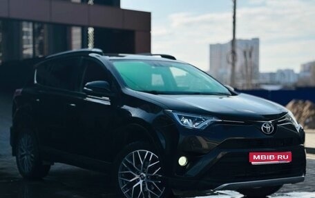 Toyota RAV4, 2015 год, 1 950 000 рублей, 1 фотография