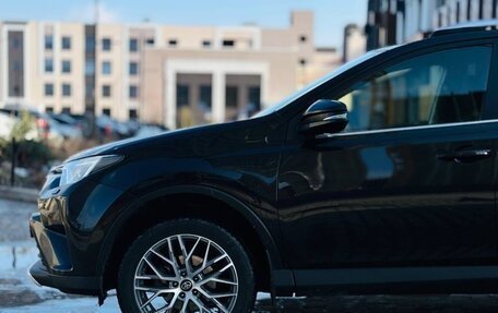 Toyota RAV4, 2015 год, 1 950 000 рублей, 5 фотография