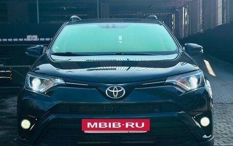 Toyota RAV4, 2015 год, 1 950 000 рублей, 3 фотография