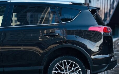 Toyota RAV4, 2015 год, 1 950 000 рублей, 12 фотография