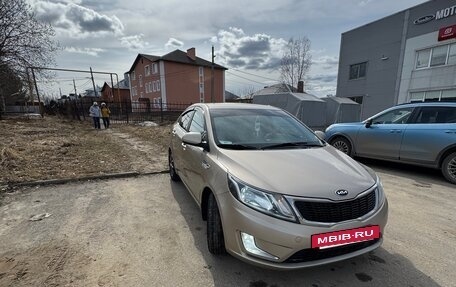 KIA Rio III рестайлинг, 2013 год, 800 000 рублей, 4 фотография