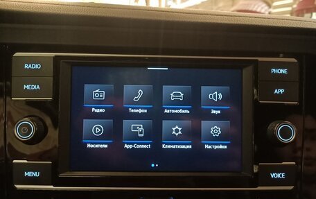 Volkswagen Jetta VII, 2020 год, 1 950 000 рублей, 22 фотография