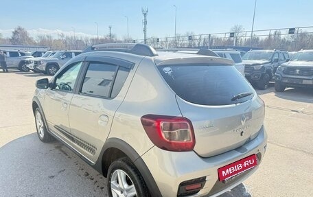 Renault Sandero II рестайлинг, 2015 год, 868 000 рублей, 4 фотография