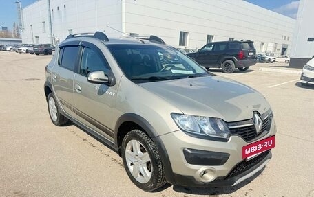 Renault Sandero II рестайлинг, 2015 год, 868 000 рублей, 2 фотография