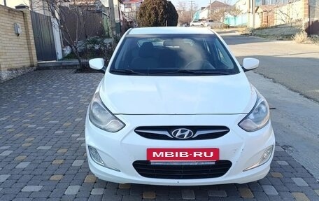 Hyundai Solaris II рестайлинг, 2012 год, 700 000 рублей, 7 фотография