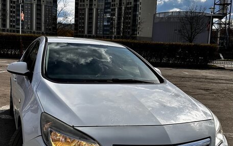Opel Astra J, 2011 год, 650 000 рублей, 8 фотография