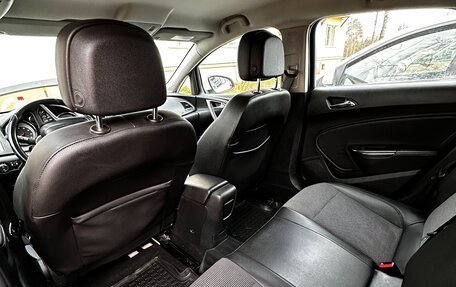 Opel Astra J, 2011 год, 650 000 рублей, 11 фотография