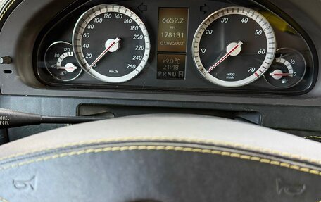 Mercedes-Benz G-Класс W463 рестайлинг _ii, 2003 год, 2 500 000 рублей, 6 фотография