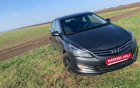 Hyundai Solaris II рестайлинг, 2015 год, 880 000 рублей, 7 фотография