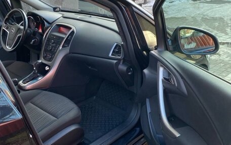 Opel Astra J, 2011 год, 850 000 рублей, 7 фотография