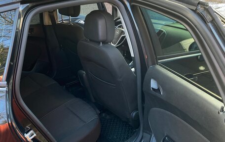 Opel Astra J, 2011 год, 850 000 рублей, 9 фотография