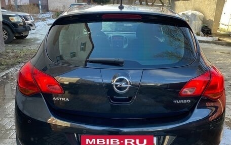 Opel Astra J, 2011 год, 850 000 рублей, 3 фотография