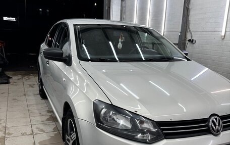 Volkswagen Polo VI (EU Market), 2013 год, 900 000 рублей, 3 фотография