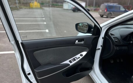 Hyundai Solaris II рестайлинг, 2013 год, 835 000 рублей, 7 фотография