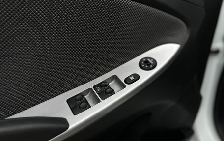 Hyundai Solaris II рестайлинг, 2013 год, 835 000 рублей, 8 фотография