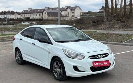 Hyundai Solaris II рестайлинг, 2013 год, 835 000 рублей, 2 фотография