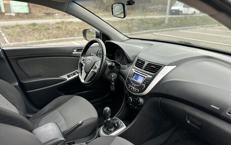 Hyundai Solaris II рестайлинг, 2013 год, 835 000 рублей, 15 фотография