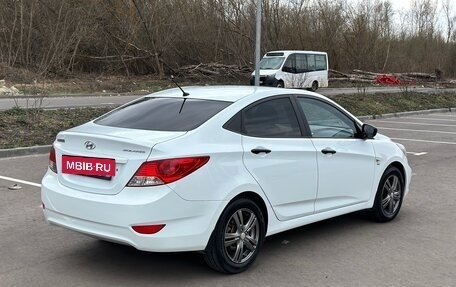 Hyundai Solaris II рестайлинг, 2013 год, 835 000 рублей, 4 фотография