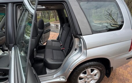 Subaru Forester, 2004 год, 1 990 000 рублей, 8 фотография