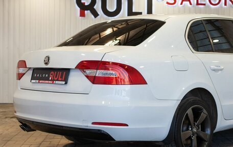 Skoda Superb III рестайлинг, 2014 год, 1 085 000 рублей, 13 фотография